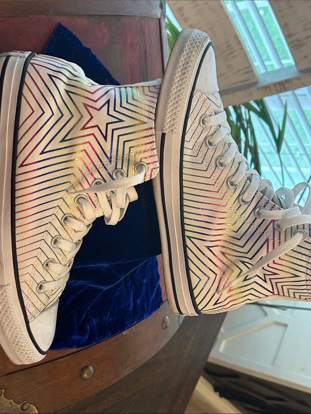 Converse High Top Sneakers - White with Rainbow Stripe Star Pattern😎 - Picture 6 of 6